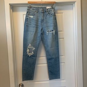 NWT American Eagle Mom Jeans